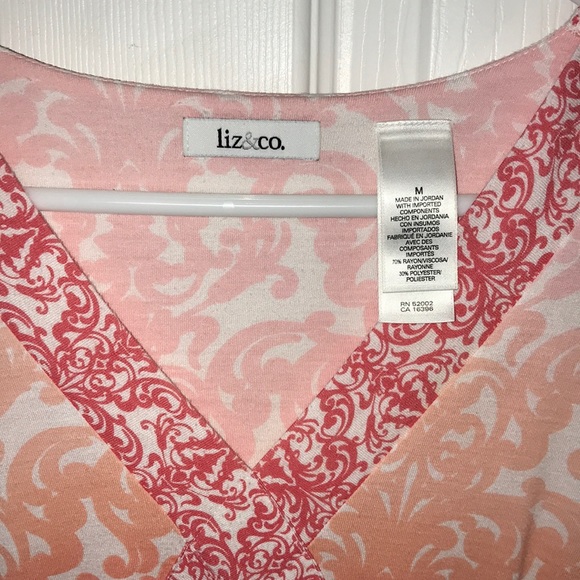 ❤️3 for $10❤️ Ladies Shirt - Size Medium - Picture 3 of 4